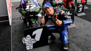 Maverick Vinales Jongkok